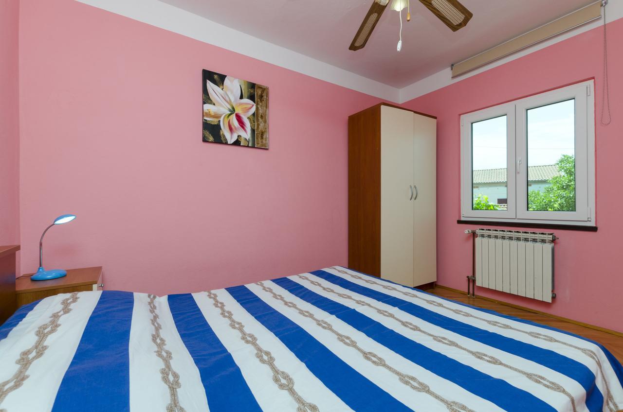 Apartments Luka Rogoznica  Buitenkant foto
